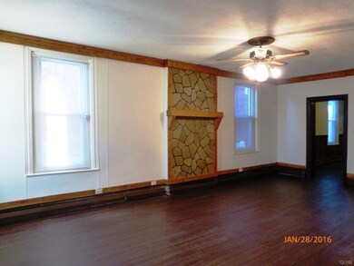 120 S Main St unit B, Alburtis, PA 18011 - photo 2