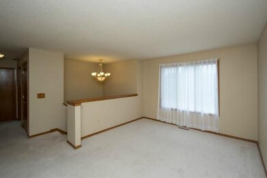 2434 SE 19th St, Des Moines, IA 50320 - photo 4