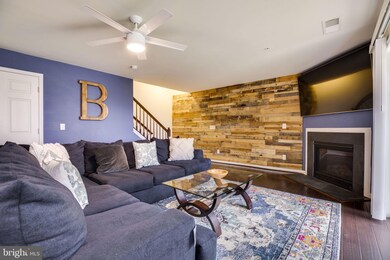 25233 Orchard View Terrace, Chantilly, VA 20152 - photo 4