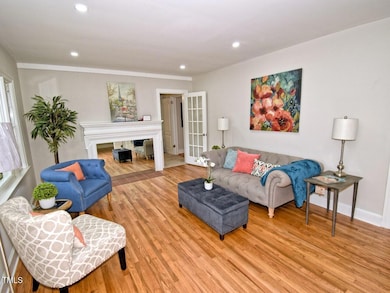 906 Perry Rd, Zebulon, NC 27597 - photo 3