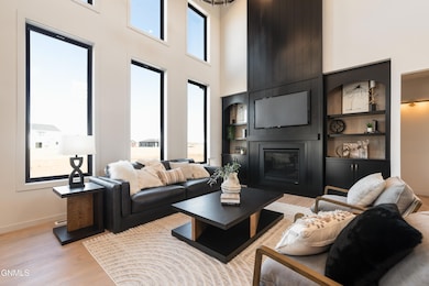 2415 Dutton Cir SE, Mandan, ND 58554 - photo 3