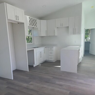 full kitchen