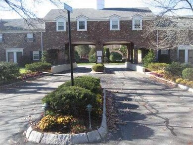 1710 Windsor Dr, Framingham, MA 01701 - photo 2