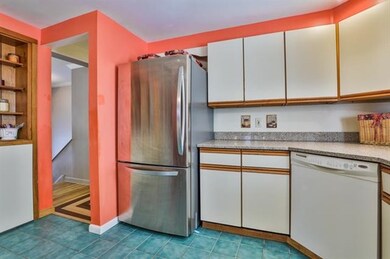 37 Cox St, Nashua, NH 03064 - photo 7