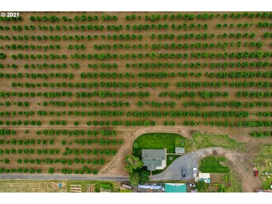 26996 S Harms Rd, Canby, OR 97013 - photo 2