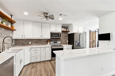 1818 Long Creek Ct, Granbury, TX 76049 - photo 7