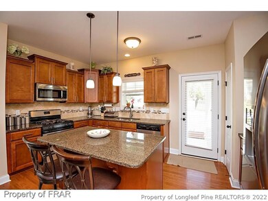 813 Falling Creek Ln, Fayetteville, NC 28304 - photo 6