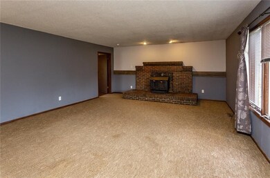 4200 SE 16th St, Des Moines, IA 50320 - photo 4