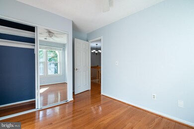 1405 Newport Spring Ct, Reston, VA 20194 - photo 4