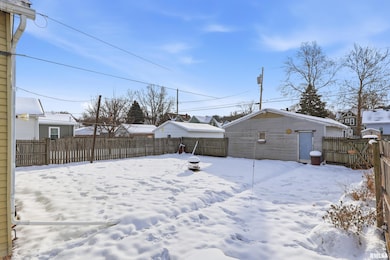 2706 5 1 2 Ave, Rock Island, IL 61201 - photo 2