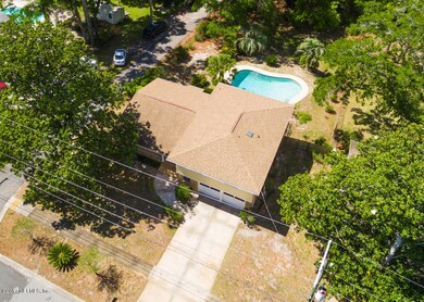 7824 Holiday Rd S, Jacksonville, FL 32216 - photo 2