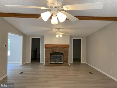 134 E Laurel Dr, Madison, VA 22727 - photo 4