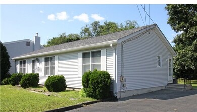 11 Taddy Ave, Warren, RI 02885 - photo 3