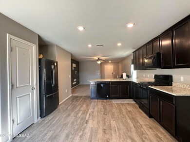 5992 S Antrim Loop, Tucson, AZ 85706 - photo 6