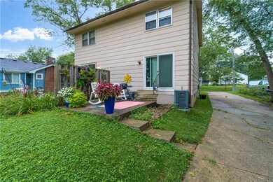 2616 53rd St, Des Moines, IA 50310 - photo 6