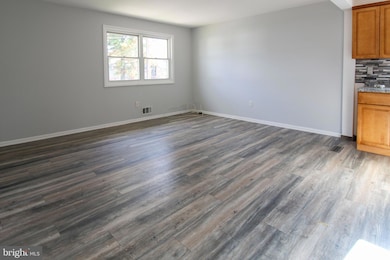 907 Clovis Ave, Capitol Heights, MD 20743 - photo 5