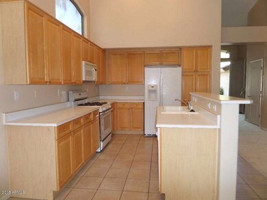 Kitchen Island/Breakfast Bar Open