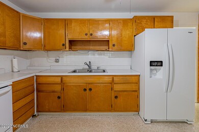 418 Houston Rd, Jacksonville, NC 28540 - photo 7