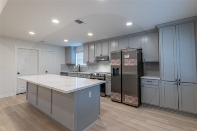 7130 Woodsman Trail, Houston, TX 77040 - photo 6