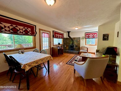 Living area 3
