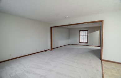 830 Pinehurst Dr, Tipp City, OH 45371 - photo 7