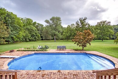 1205 Sycamore Dr, Manchester, TN 37355 - photo 2