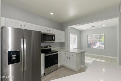 03 Kitchen