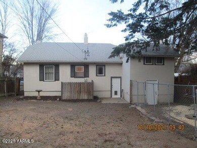 2206 Eleanor St, Yakima, WA 98902 - photo 4