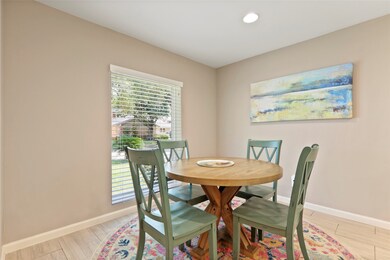 10327 Burgoyne Rd, Houston, TX 77042 - photo 2