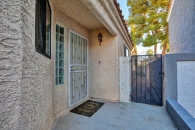 3112 Ocean View Dr, Las Vegas, NV 89117 - photo 6