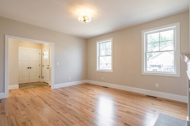 4 Hikers Ln, Nashua, NH 03062 - photo 2