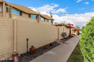 1776 S Palo Verde Ave unit L4, Tucson, AZ 85713 - photo 2