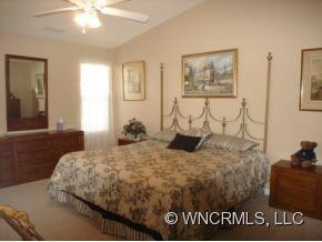 3101 Blue Goose Ct, Hendersonville, NC 28792 - photo 3