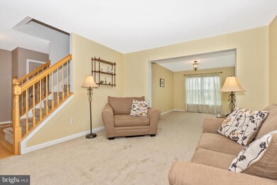 6913 Baron Ct, Frederick, MD 21703 - photo 4