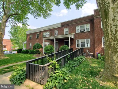 305 Sycamore Rd, Reading, PA 19611 - photo 2