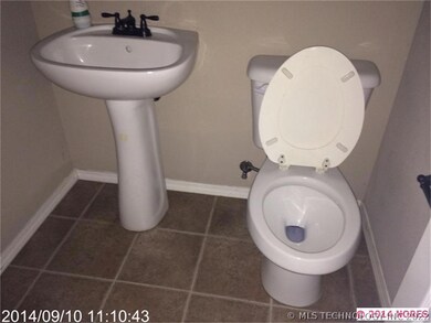 8752 S 262nd East Ave, Broken Arrow, OK 74014 - photo 2