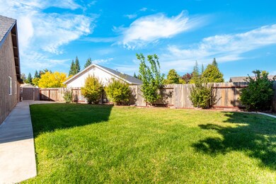 2925 Aspen Glow Ln, Redding, CA 96001 - photo 6
