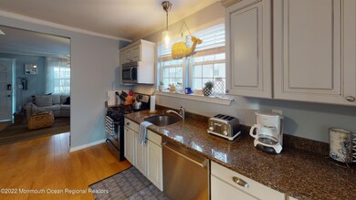 110-NY-Ave-Lavallette-NJ-Kitchen
