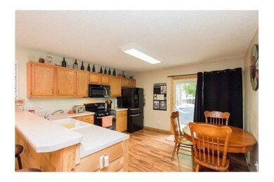 801 E 22nd St, Des Moines, IA 50317 - photo 4