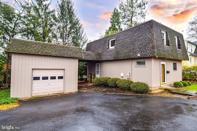 500 Little Falls St, Falls Church, VA 22046 - photo 3