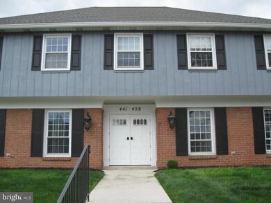 443 W Caracas Ave, Hershey, PA 17033 - photo 2