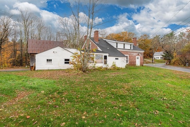 237 2nd New Hampshire Turnpike, Hillsborough, NH 03244 - photo 4