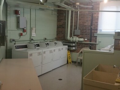 825 Pearson St unit 4H, Des Plaines, IL 60016 - photo 3