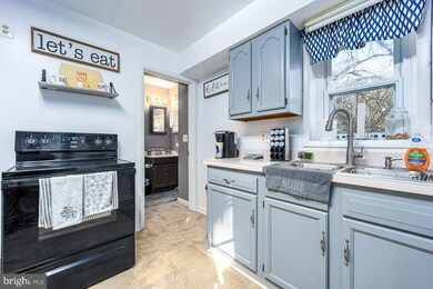 1338 E Main St, Luray, VA 22835 - photo 3