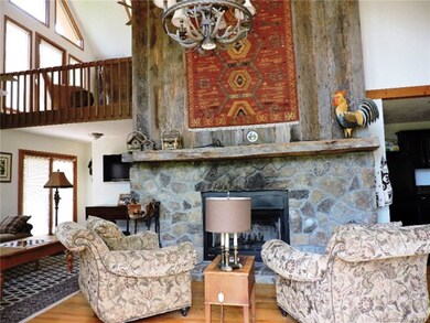 309 Winterberry Rd, Burnsville, NC 28714 - photo 5