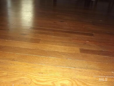 719 S Chestnut St, Nampa, ID 83686 - photo 7