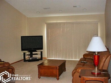 703 Laurel St, Harlan, IA 51537 - photo 3