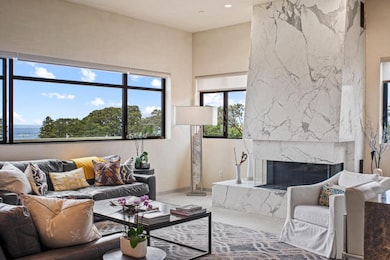 520 Lighthouse Ave unit 301, Pacific Grove, CA 93950 - photo 4