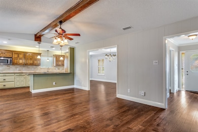 411 Washington Dr, Arlington, TX 76011 - photo 7