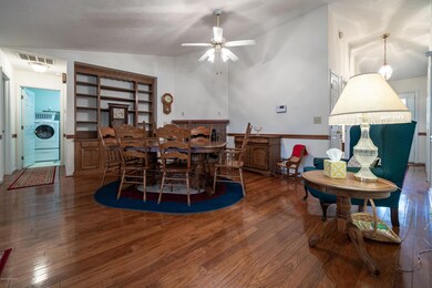 1960 Kennedy Drive 3
